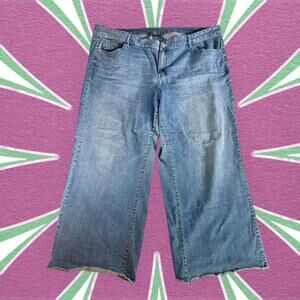 Lane Bryant Women's 24 Medium Wash Mid Rise A-Line Trouser Wide Leg Jeans